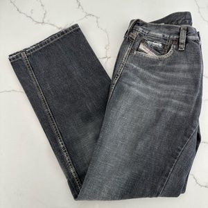 Woman’s gray diesel jeans - size 27